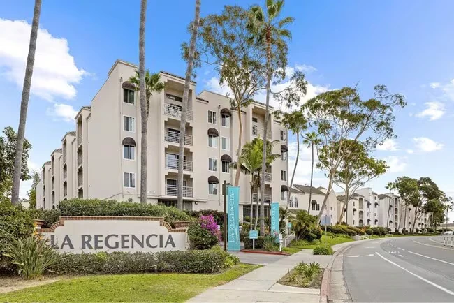 La Regencia Apartments