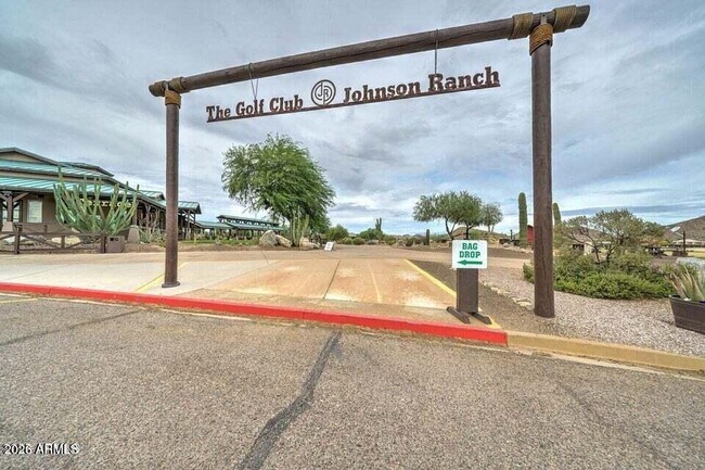 29293 N Yellow Bee Dr San Tan Valley, AZ 85143 photo 3
