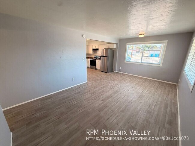 4837 E Willetta St Phoenix, AZ 85008 photo 2