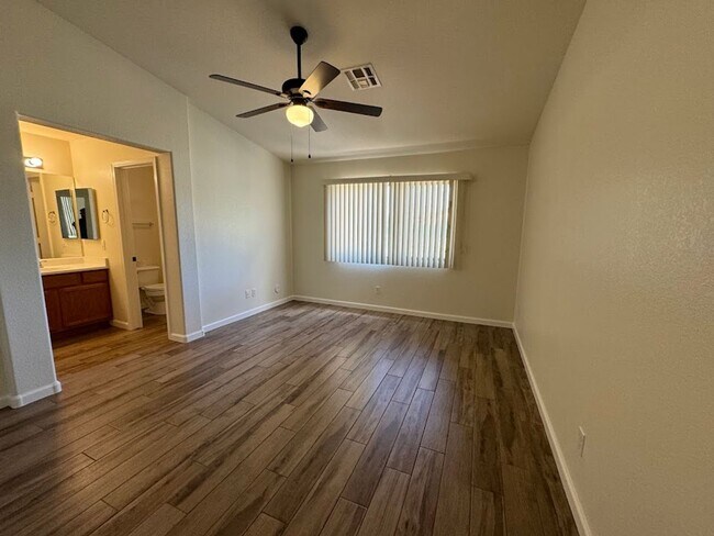 17701 N Woodrose Ave Surprise, AZ 85374 photo 5