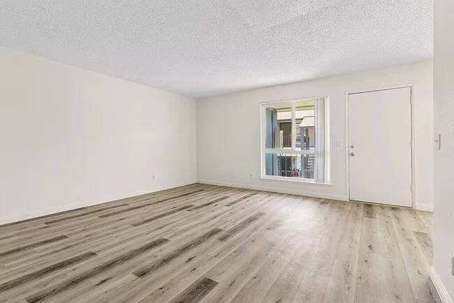 The Stratton Apartment Homes photo 3