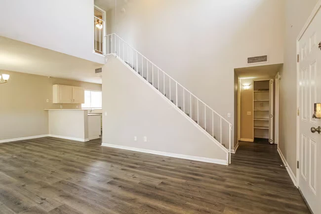 7032 S 44th St Phoenix, AZ 85042 photo 5