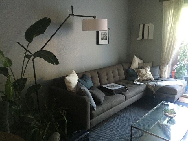 4671 Central Plaza San Diego, CA 92123 photo 5