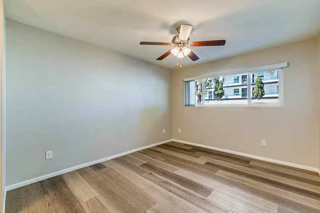 Woodlawn Gardens Apartments photo 5