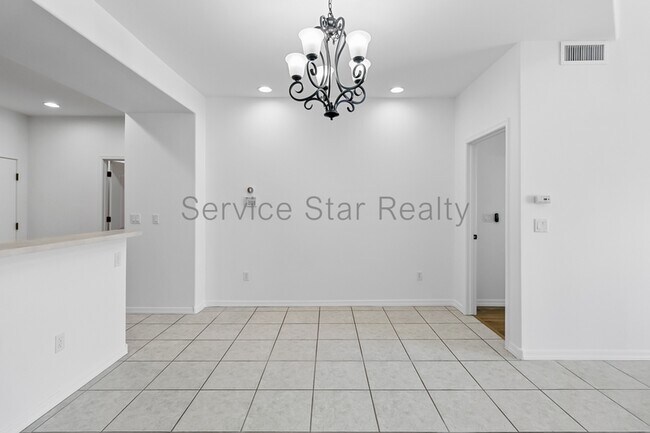 1750 E Ocotillo Rd Phoenix, AZ 85016 photo 4