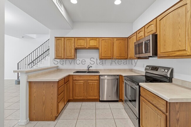 1750 E Ocotillo Rd Phoenix, AZ 85016 photo 5