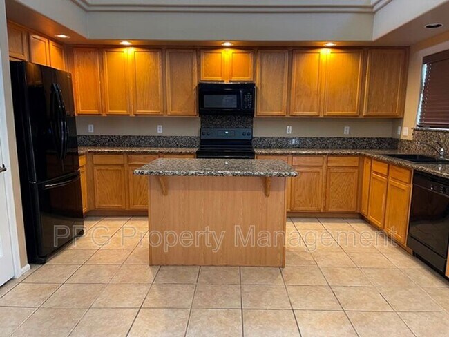 3017 S 80th Dr Phoenix, AZ 85043 photo 4
