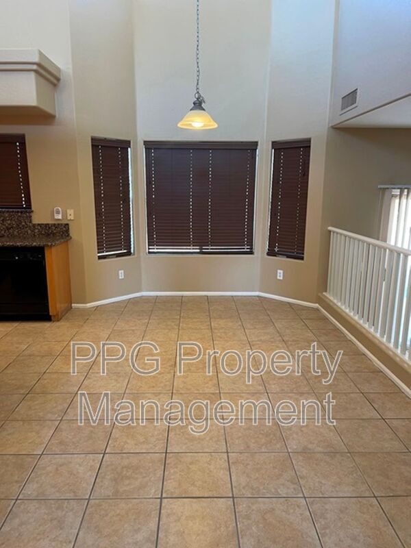 3017 S 80th Dr Phoenix, AZ 85043 photo 3