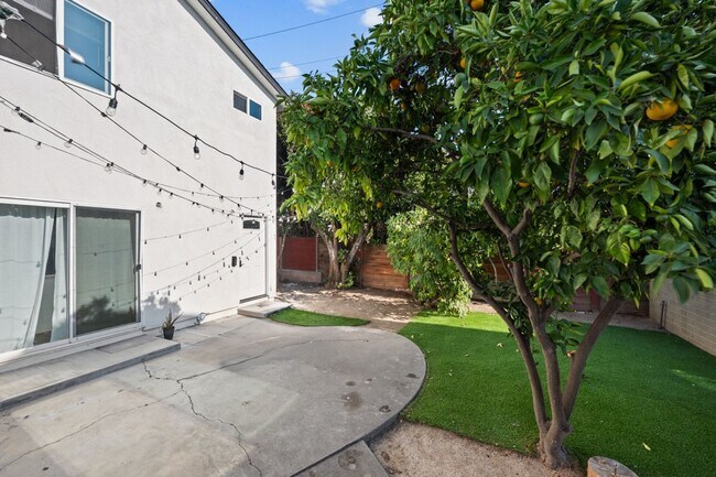 5533 Mary Lane Dr photo 3