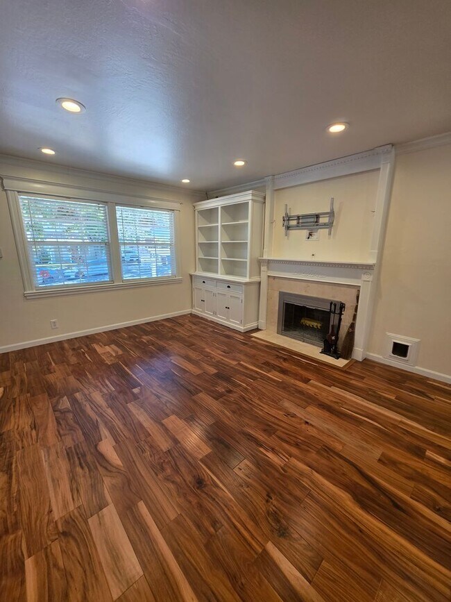 1317 Sherwood Dr Concord, CA 94521 photo 3