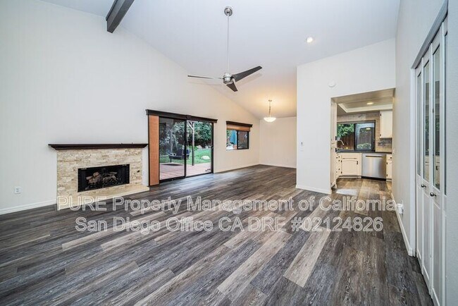 2898 Woodridge Cir Carlsbad, CA 92008 photo 3
