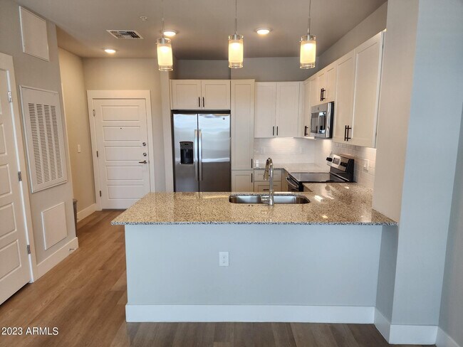 15510 N La Cometa Ave Surprise, AZ 85374 photo 3