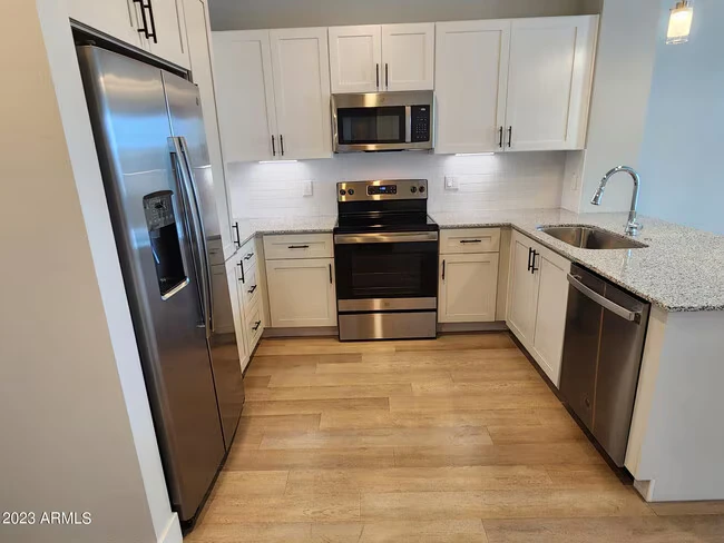 15510 N La Cometa Ave Surprise, AZ 85374 photo 5