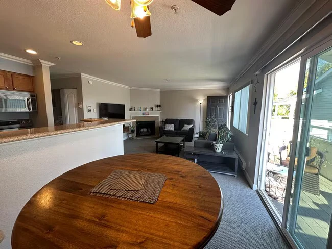 41 Grandview St Santa Cruz, CA 95060 photo 2