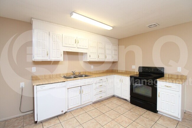 6202 W Windsor Ave Phoenix, AZ 85035 photo 3