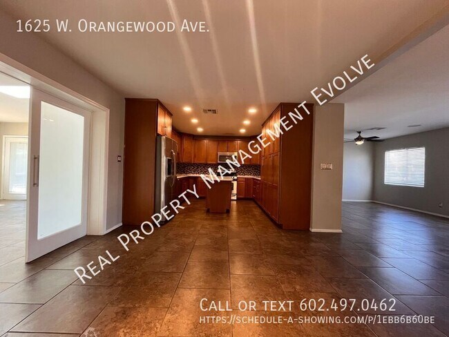 1625 W Orangewood Ave Phoenix, AZ 85021 photo 5