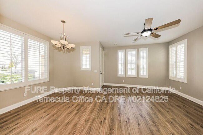 29945 Compania Dr Temecula, CA 92591 photo 3