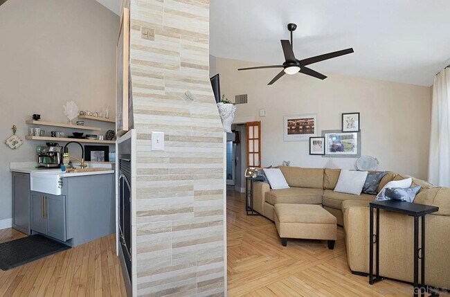 213 Elm Ave Imperial Beach, CA 91932 photo 5