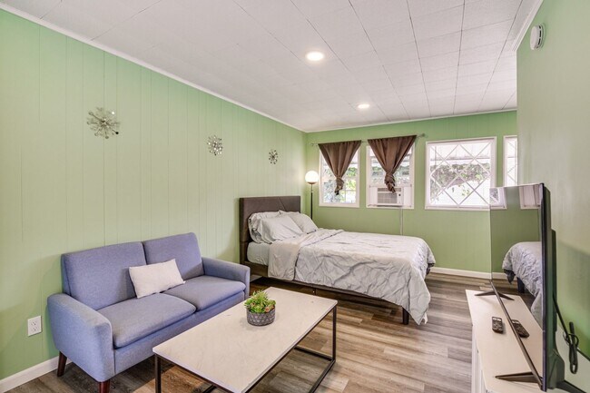 2854 Rhoades Rd San Diego, CA 92139 photo 3