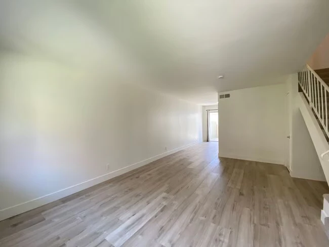 637 Beverly Pl San Marcos, CA 92078 photo 4