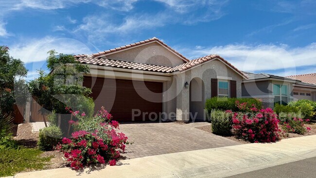 4420 N 202nd Ln Litchfield Park, AZ 85340 photo 2