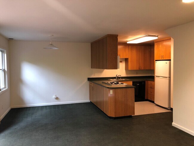 2436 Ellsworth St Berkeley, CA 94704 photo 3