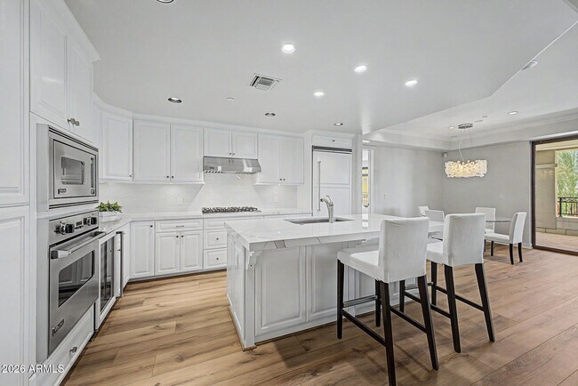 7175 E Camelback Rd Scottsdale, AZ 85251 photo 5