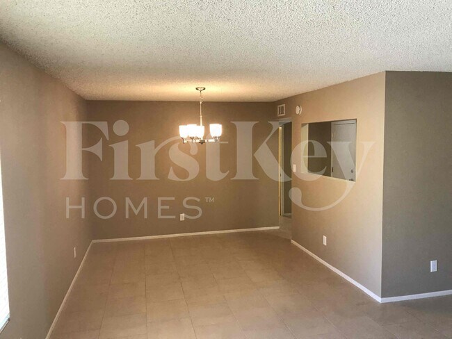 4507 W Aster Dr Glendale, AZ 85304 photo 5
