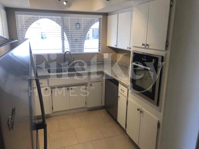 4507 W Aster Dr Glendale, AZ 85304 photo 4