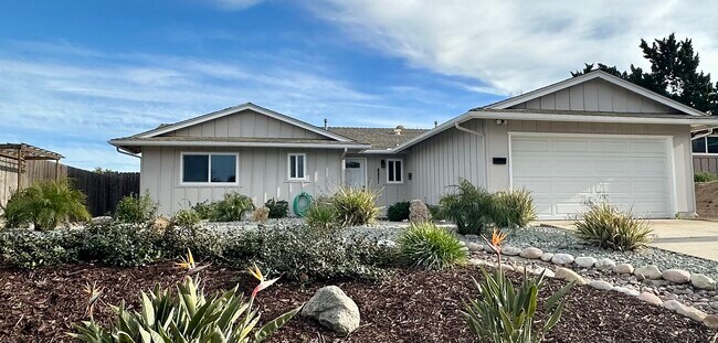 8821 Greenbrook Way Santee, CA 92071