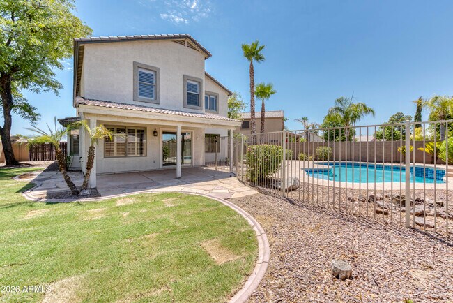 16237 N 161st Dr Surprise, AZ 85374 photo 3