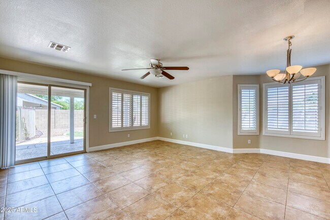 16237 N 161st Dr Surprise, AZ 85374 photo 4