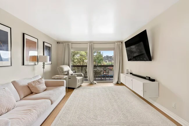 6202 Friars Rd San Diego, CA 92108 photo 4