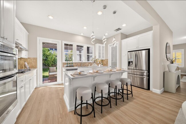 4266 Sunset View Drive photo 2