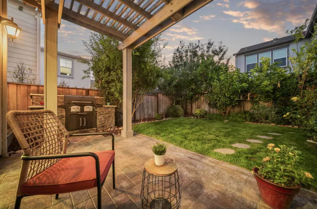 4266 Sunset View Drive photo 4