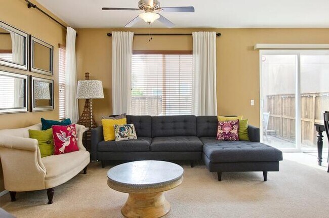2320 Magnolia Way National City, CA 91950 photo 4