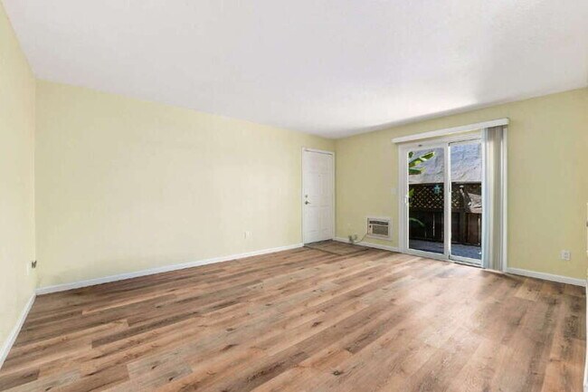 6750 Beadnell Way San Diego, CA 92117 photo 4