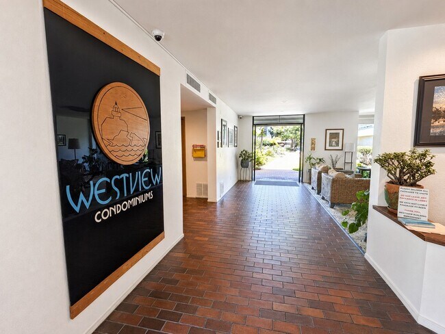 3098 Rue D’Orleans San Diego, CA 92110