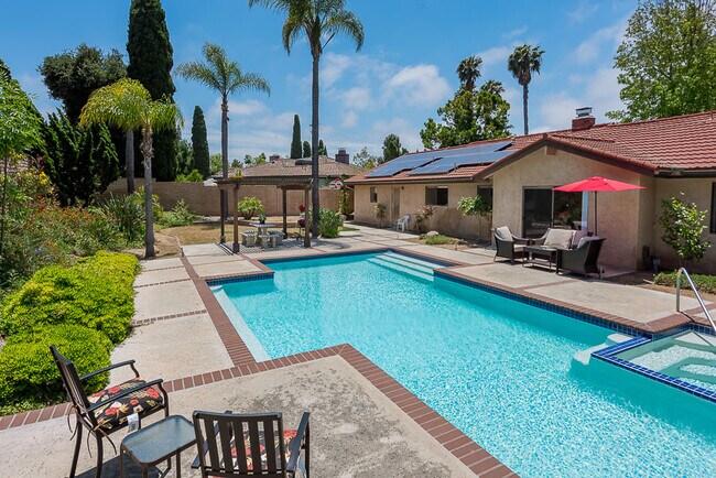 465 El Rancho Vista N Chula Vista, CA 91910 photo 5