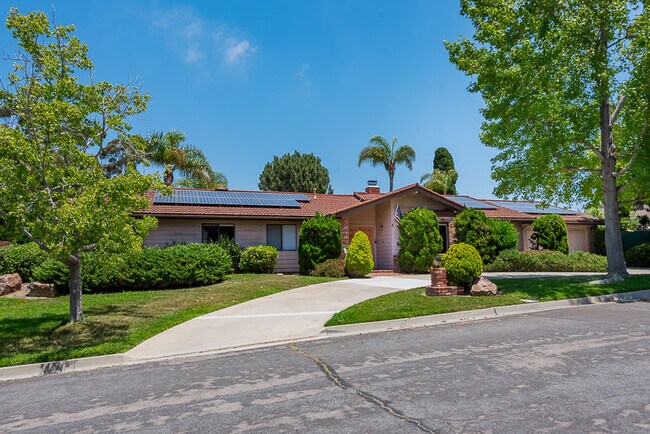 465 El Rancho Vista N Chula Vista, CA 91910
