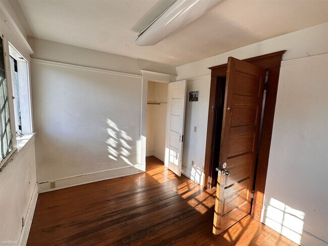 901 Pier View Wy Oceanside, CA 92054