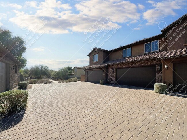 3885 E Melinda Dr Phoenix, AZ 85050 photo 2