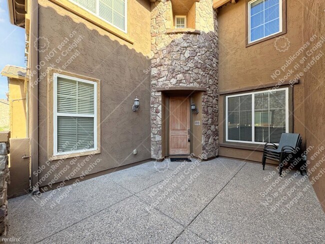 3885 E Melinda Dr Phoenix, AZ 85050 photo 5