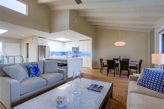 429 S Sierra Ave Solana Beach, CA 92075 photo 5