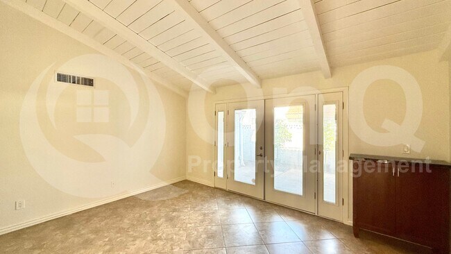 8738 E Via De La Luna Scottsdale, AZ 85258 photo 4