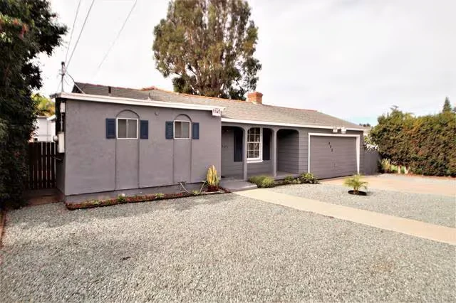 492 2nd Ave Chula Vista, CA 91910 photo 2