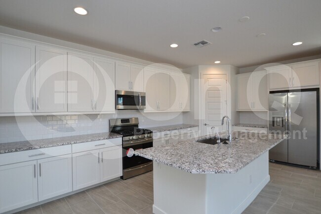 9326 W Heatherbrae Dr Phoenix, AZ 85037 photo 2