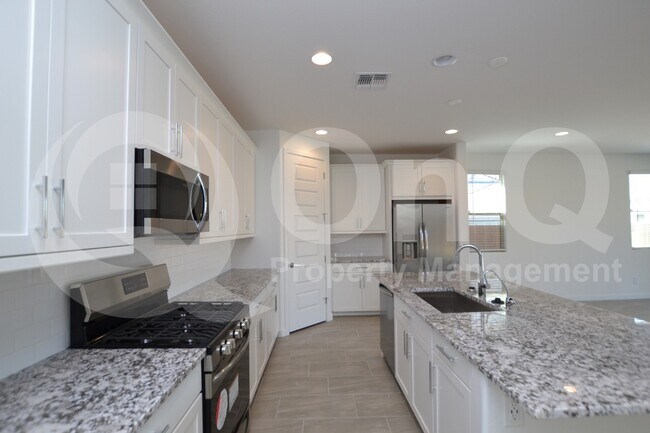 9326 W Heatherbrae Dr Phoenix, AZ 85037 photo 3