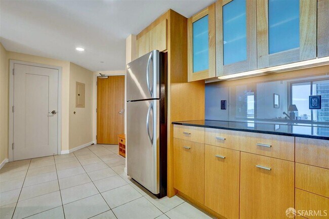 333 1st St unit # N1607 photo 5