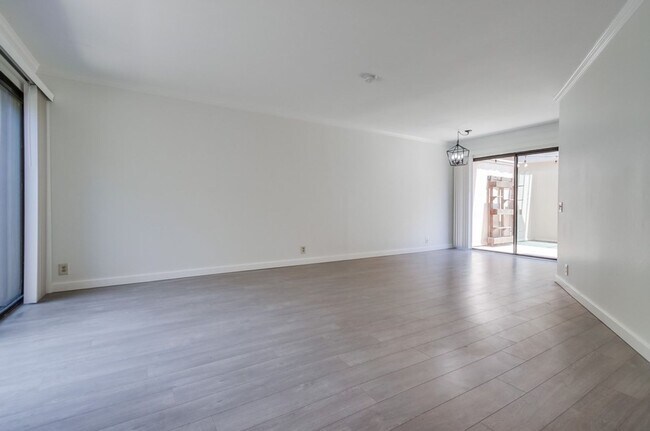 3268 Via Marin San Diego, CA 92037 photo 5